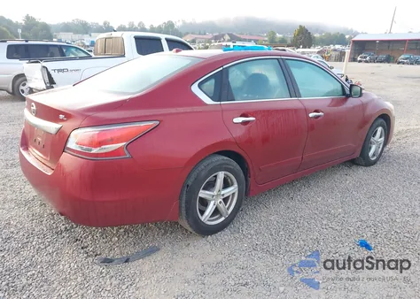 2015 Nissan Altima 2.5/2.5 S/2.5 Sl/2.5 Sv z USA, uszkodzony, nr VIN 1N4AL3AP3FN921168